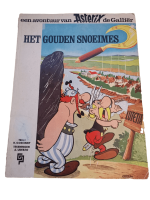 Asterix 02 - Het gouden snoeimes
