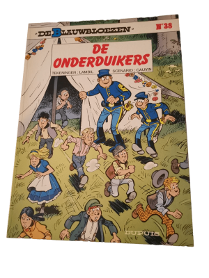 De Blauwbloezen 38 – De Onderduikers