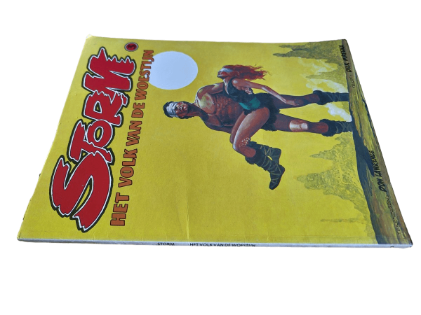 Storm 3 - Het volk van de woestijn - Rug