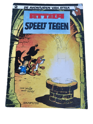 Attila 2 - Attila speelt tegen