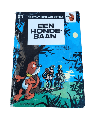 Attila 1 - Een hondebaan