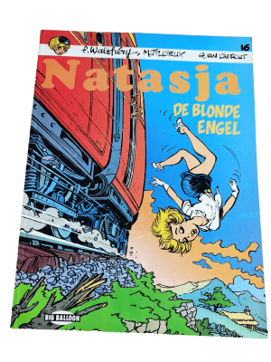 Natasja 16 - De blonde engel
